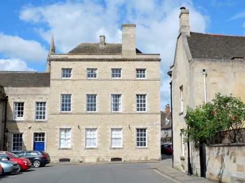 27 St Marys Street